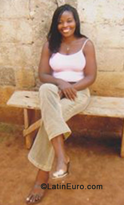 Date this stunning Cameroon girl Kirline from Yaounde CM175