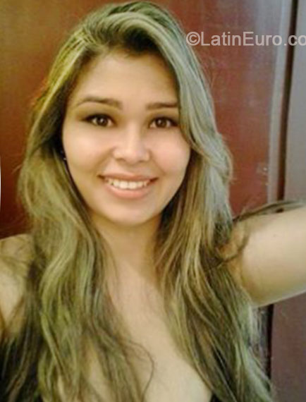 Date this nice looking Brazil girl Audi from Brasilia BR8280