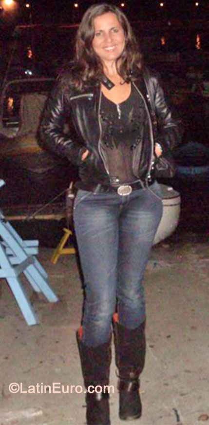 Date this foxy Brazil girl Cristiane from Salvador BR8284