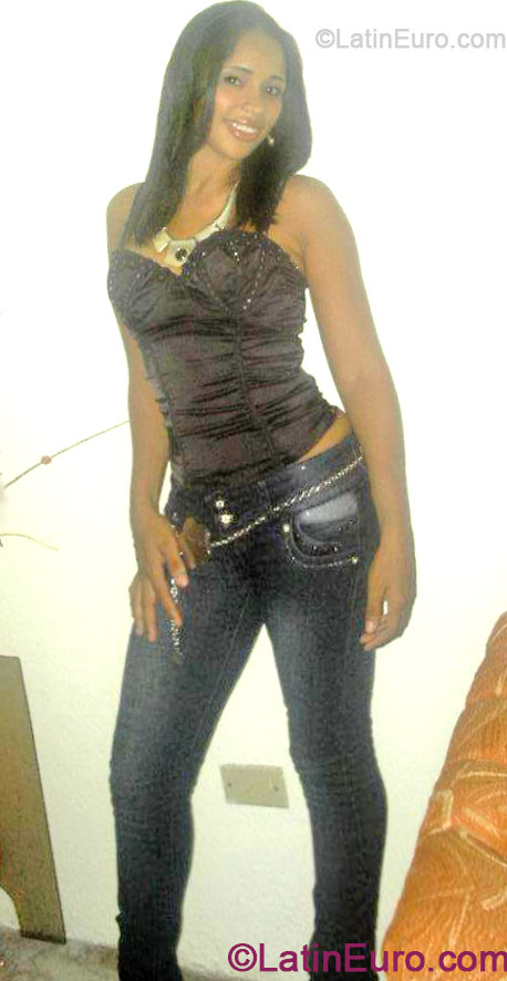 Date this cute Dominican Republic girl Rut from Monte Plata DO17981