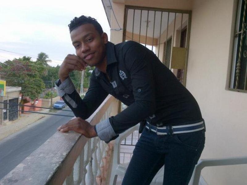 Date this athletic Dominican Republic man Yohayro from Santo Domingo DO18001