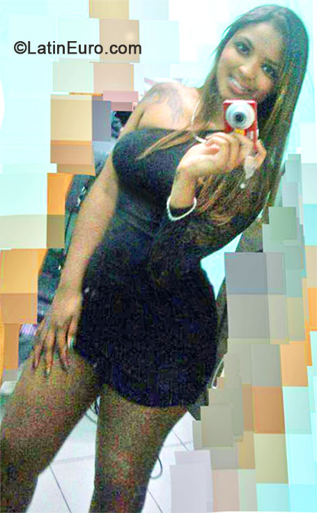 Date this lovely Brazil girl Priscila from Sao Paulo BR8400