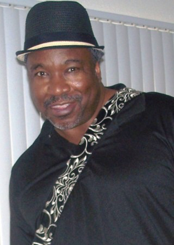 Date this delightful United States man Sugarzey from Los Angeles US14792