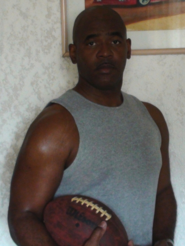 Date this lovely Bahamas man Dwayne from Nassau BS52