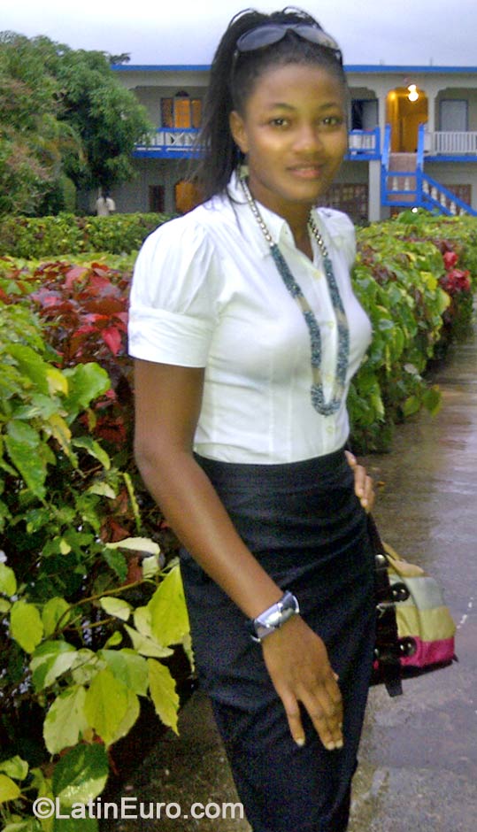 Date this hot Jamaica girl Natoiy from Hanover JM1533