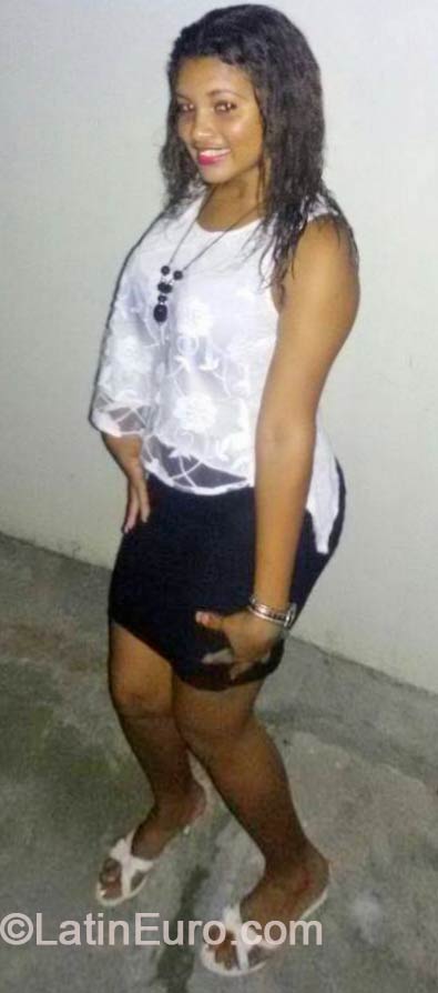 Date this lovely Dominican Republic girl Olga maria from Santo Domingo DO18366