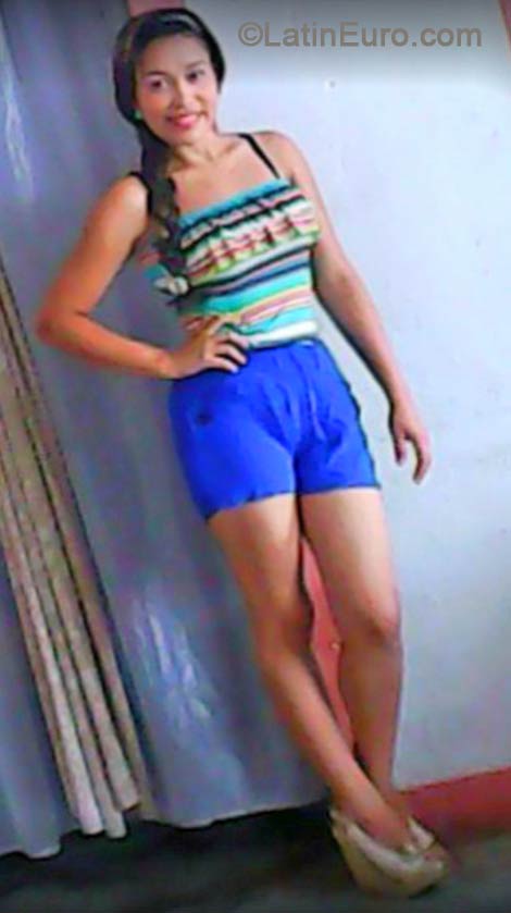 Date this sensual Colombia girl Alejandra from Bogota CO14854