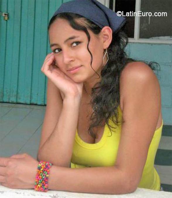 Date this exotic Colombia girl Angela from Bogota CO14925