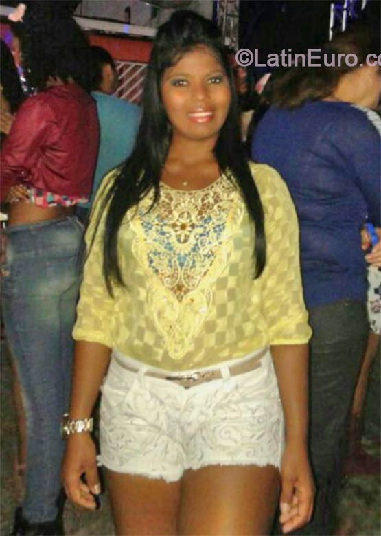 Date this lovely Brazil girl Mercy from Alagoinhas BR8669