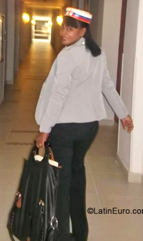 Date this sensual Dominican Republic girl Ismona from Puerto Plata DO18606
