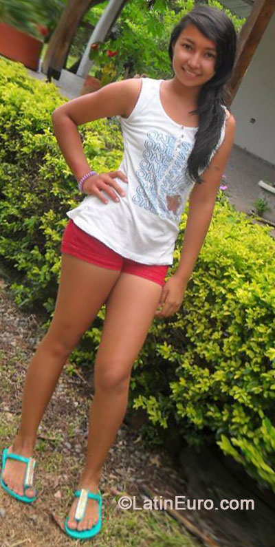 Date this cute Colombia girl Andrea from Villavicencio CO15056