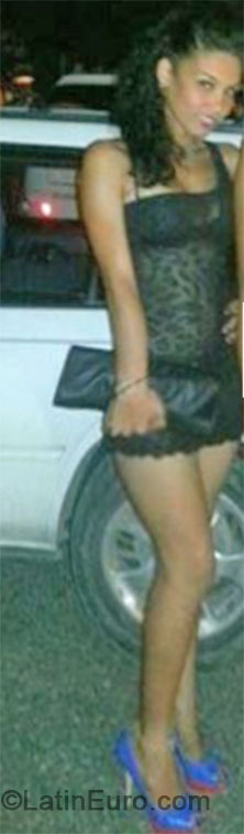 Date this funny Dominican Republic girl Samantha from Santo Domingo DO18813