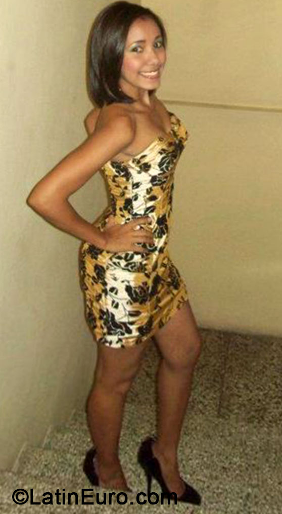 Date this foxy Dominican Republic girl Any P. from Santo Domingo DO18961