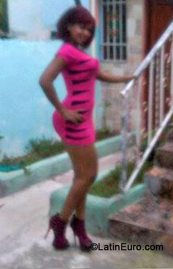 Date this young Dominican Republic girl Aida eduvije za from La Romana DO18968