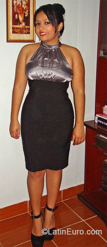 Date this happy Honduras girl Jessika from San Pedro Sula HN975