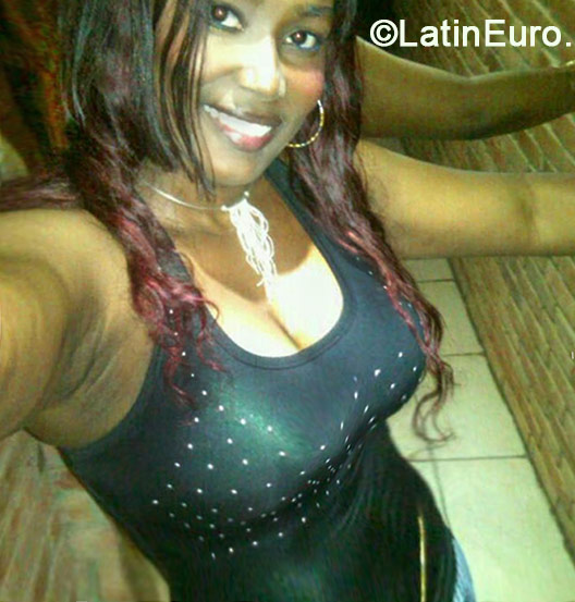 Date this funny Dominican Republic girl Yuberkis from Santo Domingo DO19024