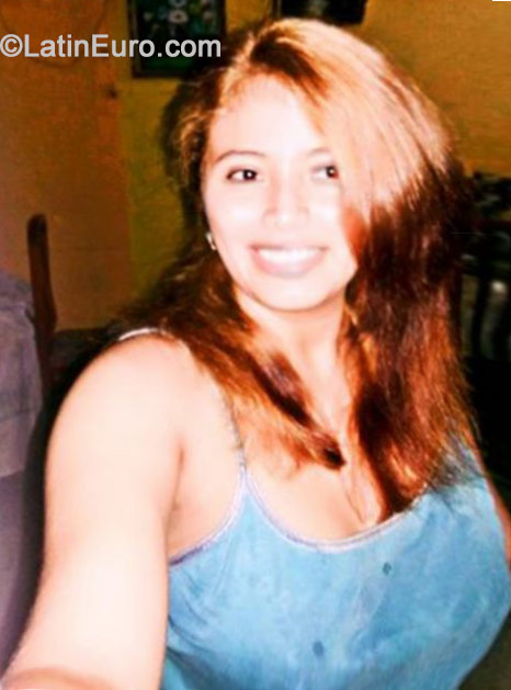 Date this delightful Panama girl Natalia Yohana from Panama PA425
