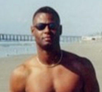 Date this young United States man CARL from Los Angeles US15156