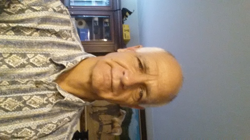 Date this delightful United States man Nosquarehere from Westmont US15094