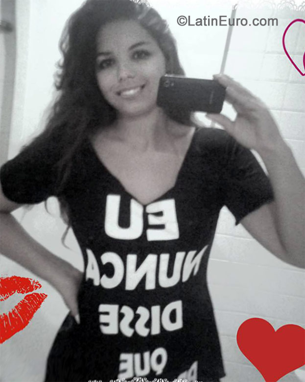 Date this foxy Brazil girl Marcela from Rio De Janeiro BR8842