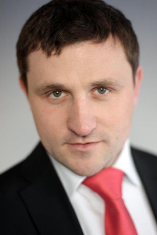 Date this attractive Any Country man Piter from Moscow (*Honduras) RU52