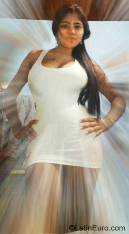 Date this hard body Colombia girl Leidys from Tulua CO15601