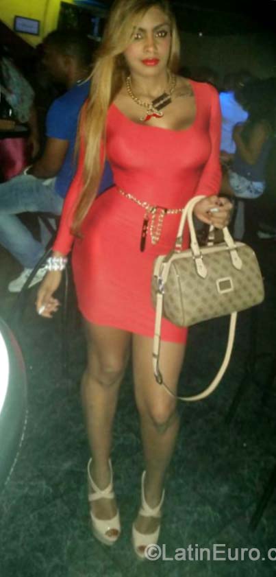 Date this voluptuous Spain girl Yusettie from Barcelona ES285