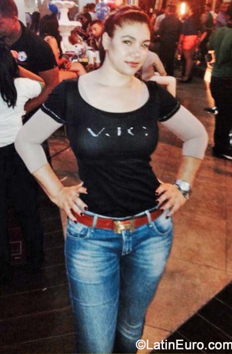 Date this young Dominican Republic girl Arisleydi from Santo Domingo DO19618