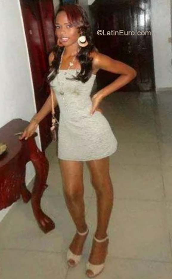 Date this georgeous Dominican Republic girl Maria elena from Higuey DO19635