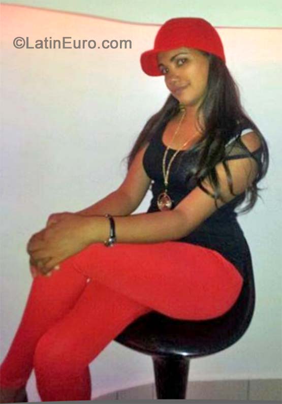 Date this attractive Dominican Republic girl Juana virginia from Santiago DO19648
