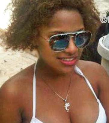 Date this happy Dominican Republic girl Scarlet from Santo Domingo DO19709