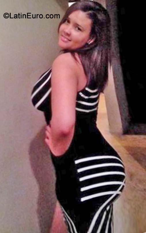 Date this lovely Dominican Republic girl Soledad from Santo Domingo DO19812