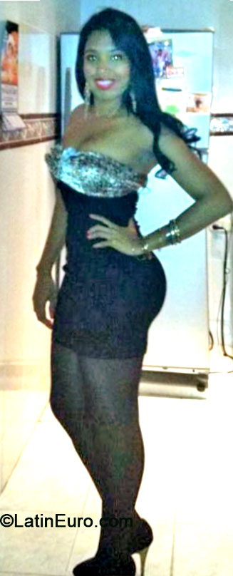 Date this delightful Colombia girl Sofia from Cali CO16003
