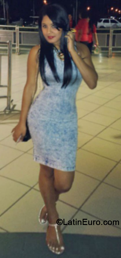 Date this gorgeous Dominican Republic girl Katia from Santiago DO19966