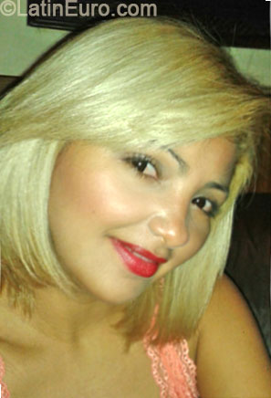 Date this attractive Brazil girl Antonia from Sao Paulo BR8990
