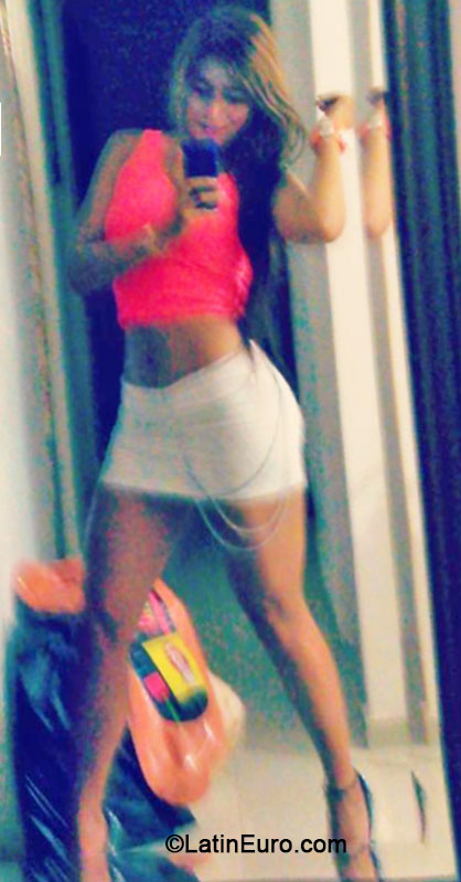 Date this funny Colombia girl Lina luna from Cali CO16109