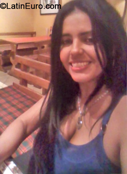 Date this stunning Colombia girl Patricia from santa marta CO16113