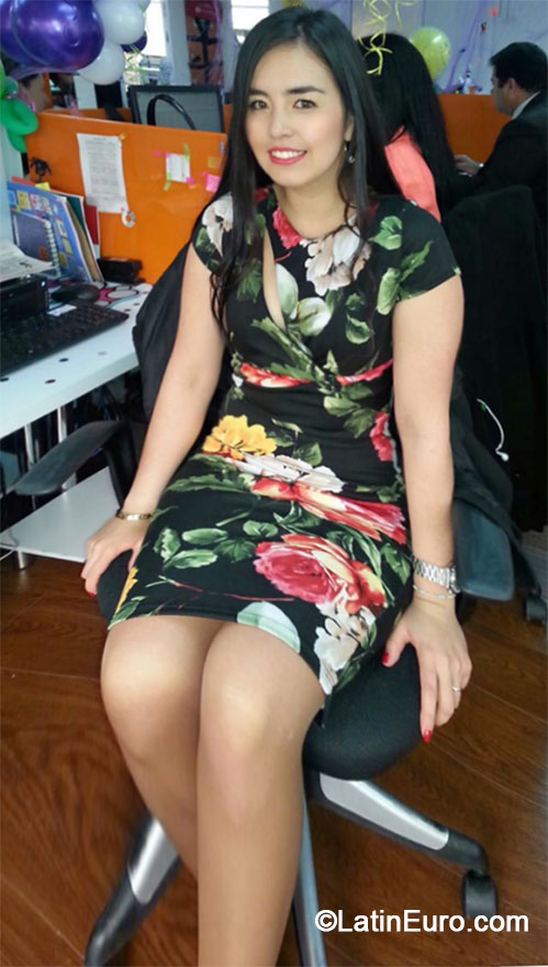 Date this sultry Colombia girl Carolina from Bogota CO16204
