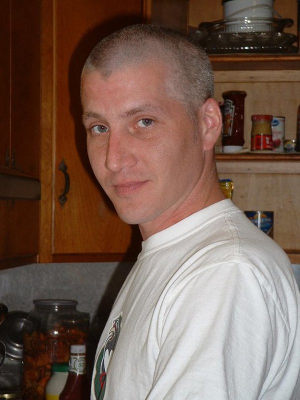 Date this young United States man Tommyvfl from Littlestown US15453