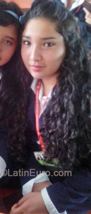 Date this delightful Colombia girl Karoll from Bogota CO16266