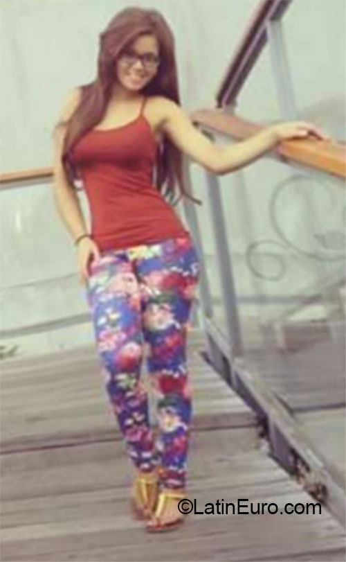 Date this young Dominican Republic girl Gloroa from Santiago DO20250