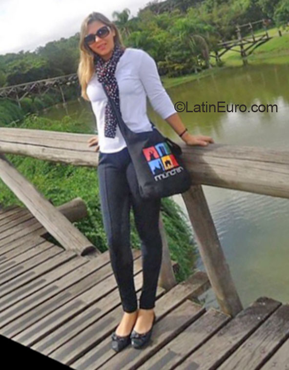 Date this cute Brazil girl Vera from Rio De Janeiro BR9082