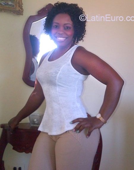 Date this georgeous Dominican Republic girl Ruth01 from Romana DO20278