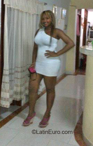 Date this pretty Colombia girl Linda from Cali CO16585
