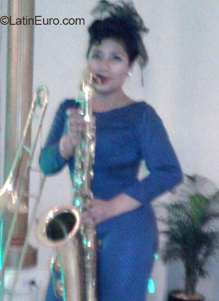 Date this stunning Colombia girl Olga from Bogota CO16508