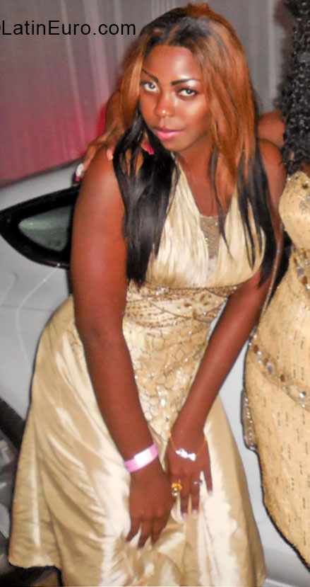 Date this beautiful Jamaica girl Shavoni from Kingston JM1894
