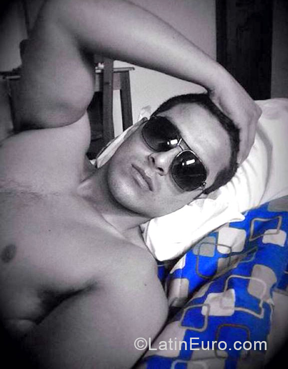 Date this georgeous Peru man Carlos from Iquitos PE1036