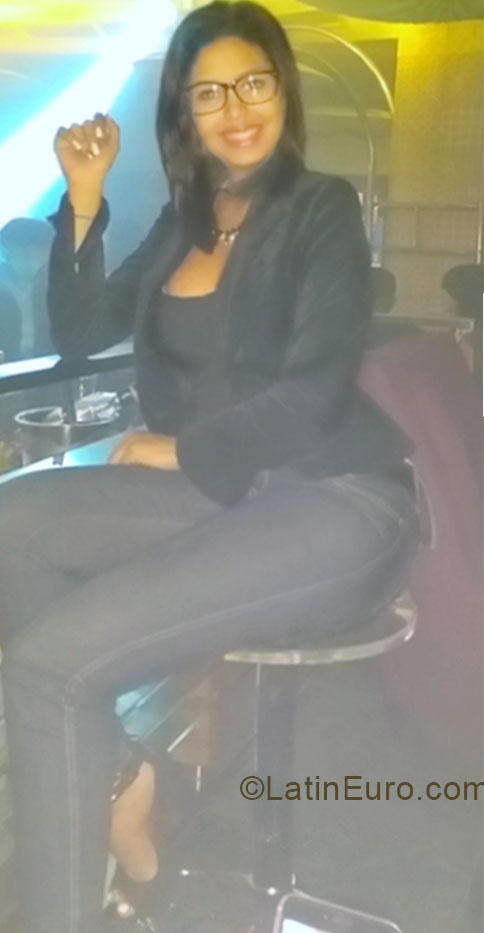 Date this delightful Dominican Republic girl Genesis from Santiago De Los Caballeros DO20594
