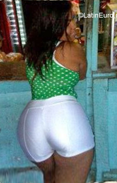Date this fun Dominican Republic girl Yeiny from San Cristobal DO20648