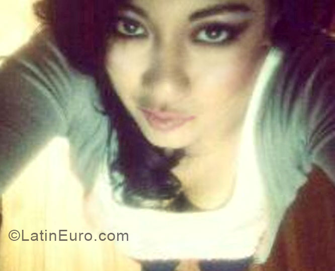 Date this lovely Colombia girl PAULA from Manizales CO16578